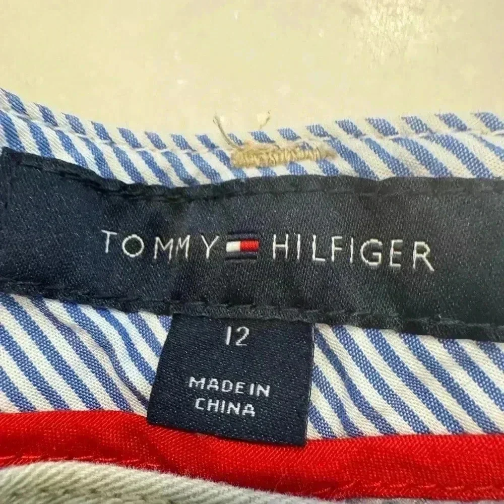 Boys 2 pcs outfit Izod button up shirt sz 14 & Tommy Hilfiger khaki sz 12